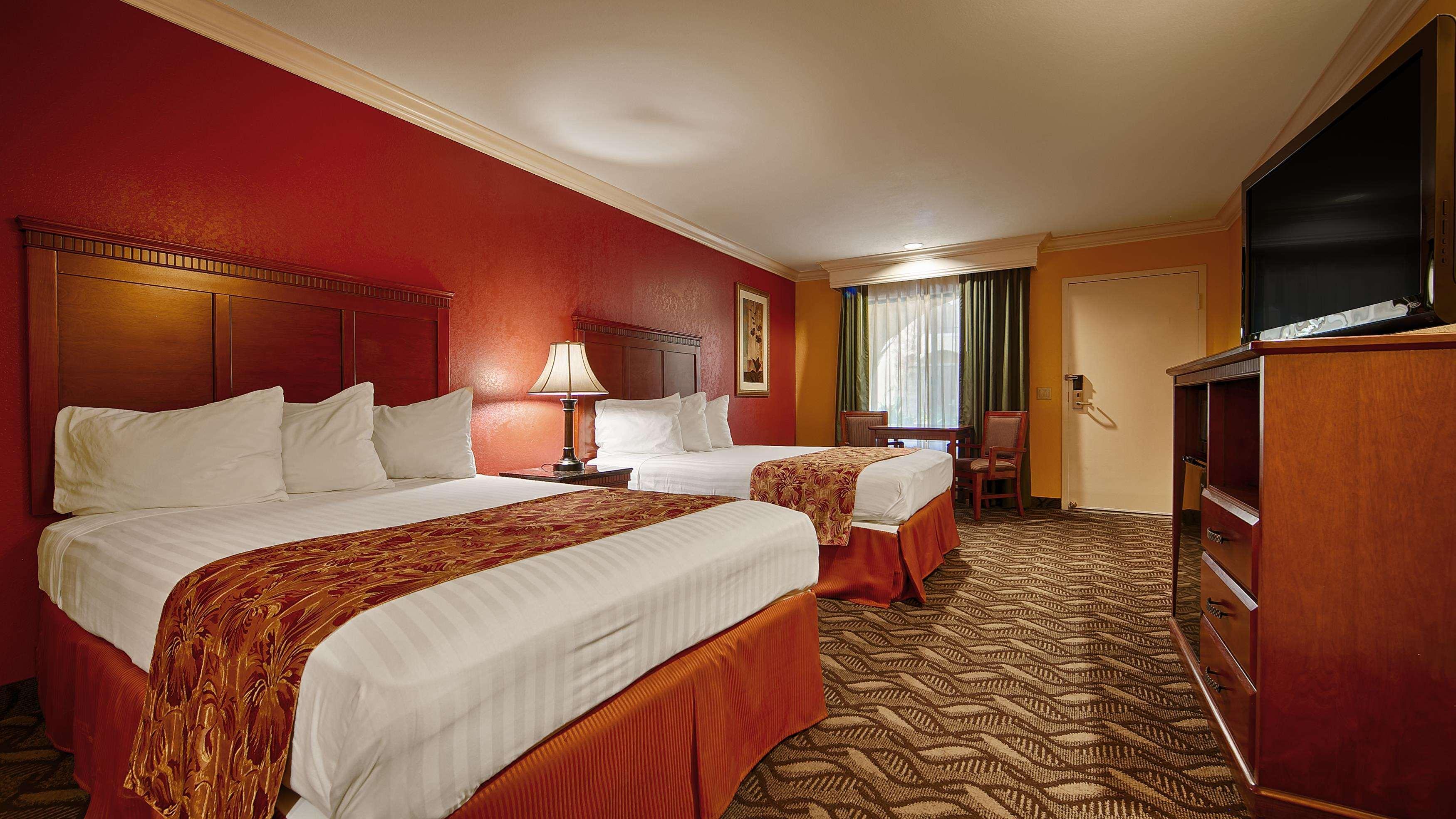 Best Western Moreno Hotel & Suites Морено-Валлі Екстер'єр фото