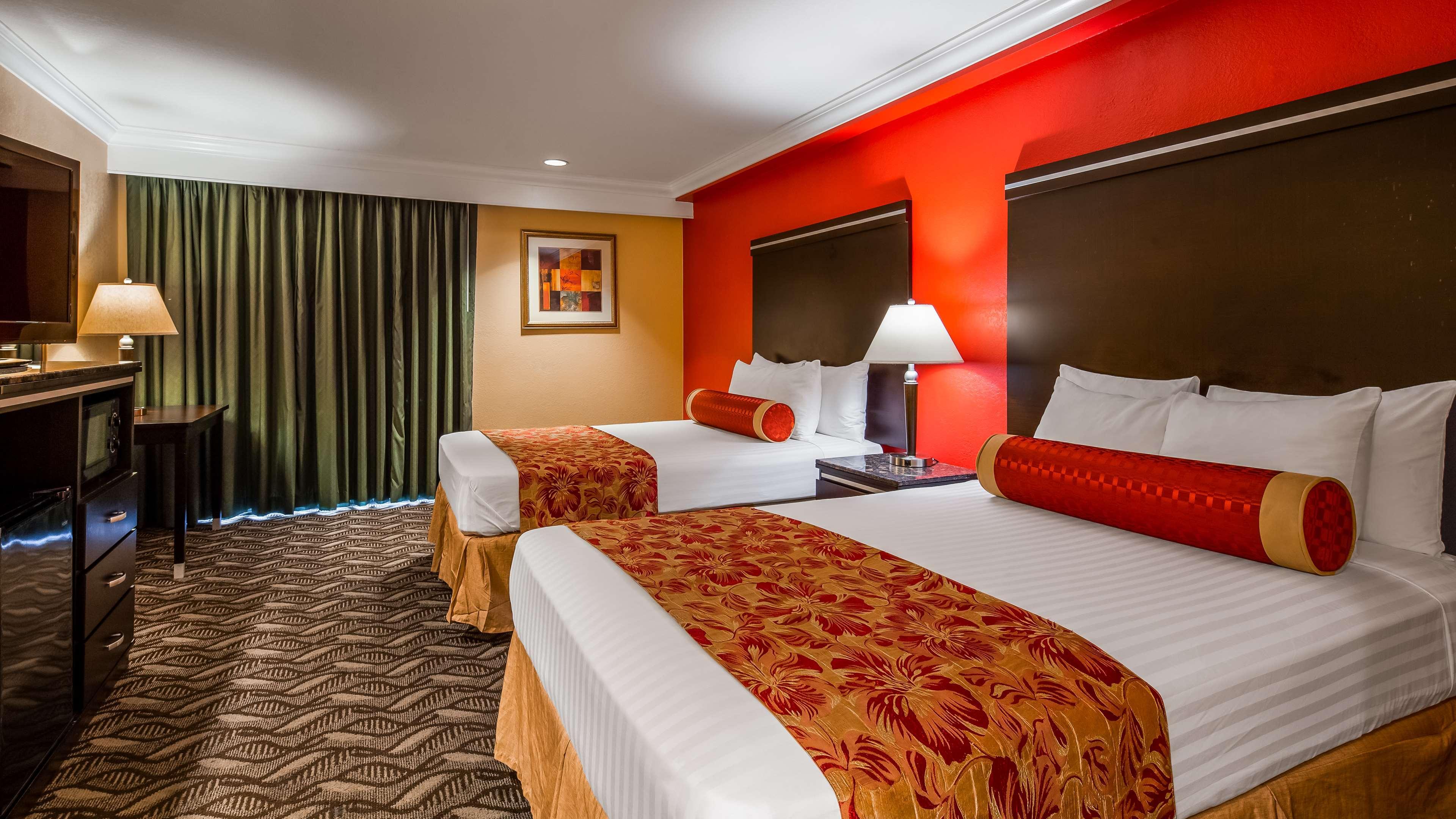 Best Western Moreno Hotel & Suites Морено-Валлі Екстер'єр фото