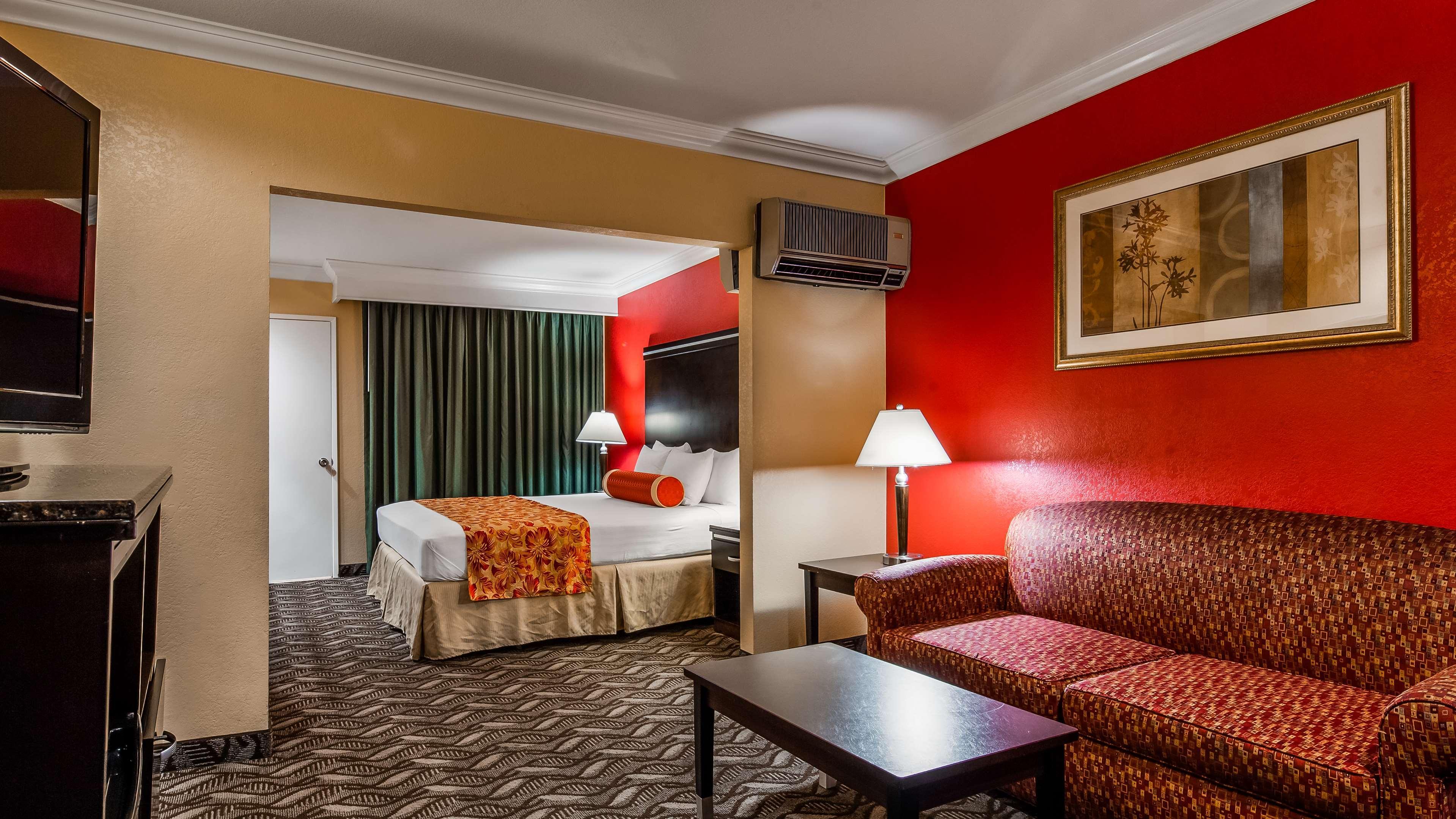 Best Western Moreno Hotel & Suites Морено-Валлі Екстер'єр фото
