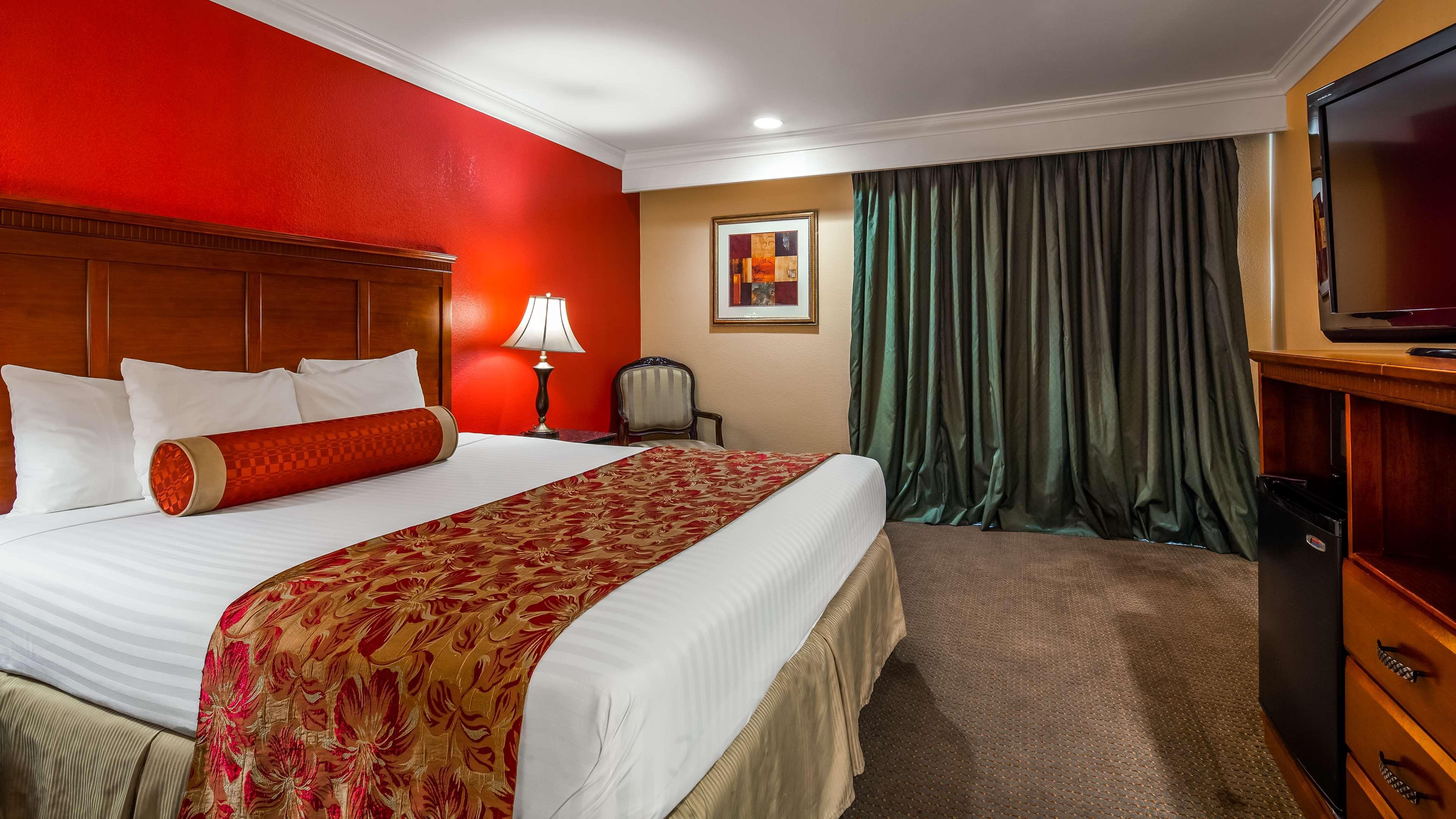 Best Western Moreno Hotel & Suites Морено-Валлі Екстер'єр фото