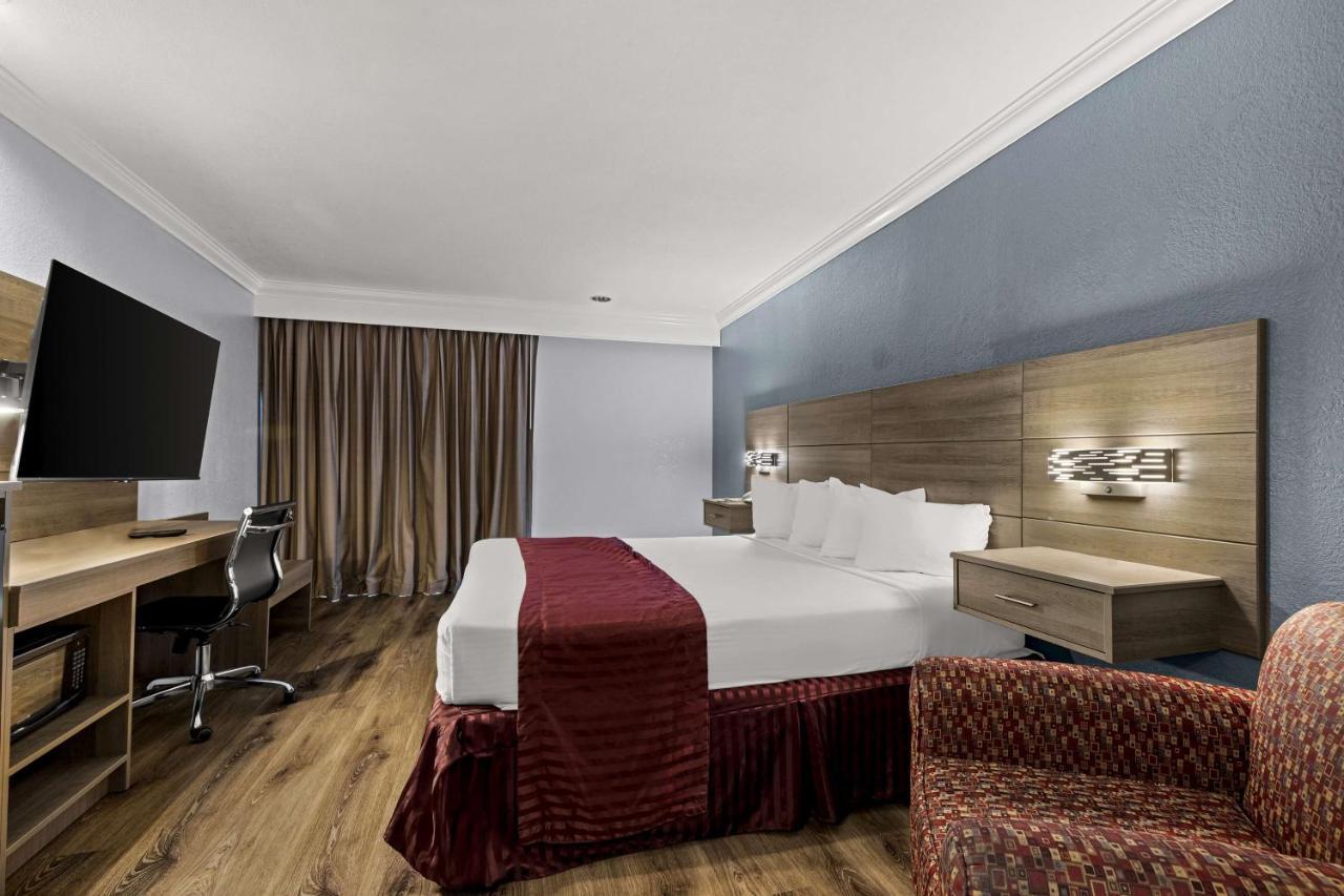 Best Western Moreno Hotel & Suites Морено-Валлі Екстер'єр фото
